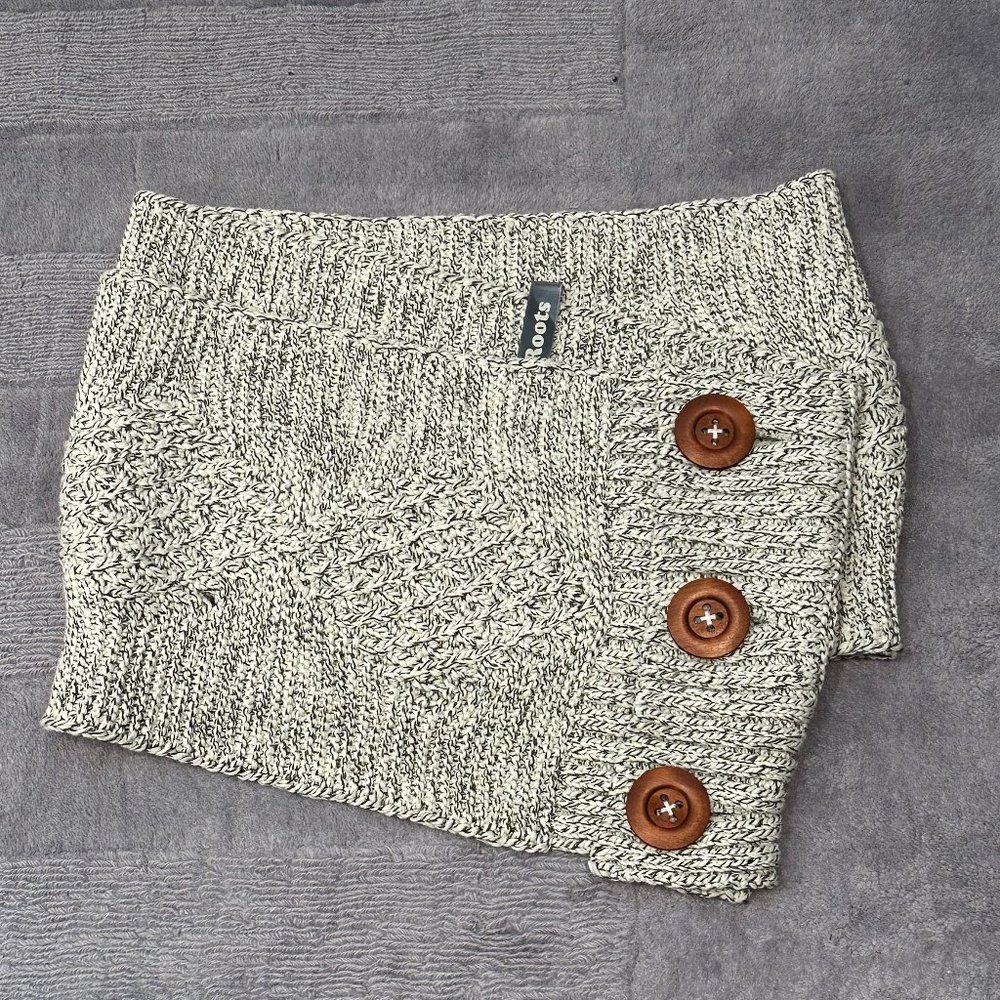 BRAND NEW Roots Loop Circle Scarf